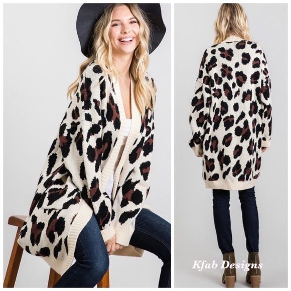 GeeGee Luxe Leopard Print Front Pocket Cardigan Sweater Size Medium Brand New - Picture 2 of 7